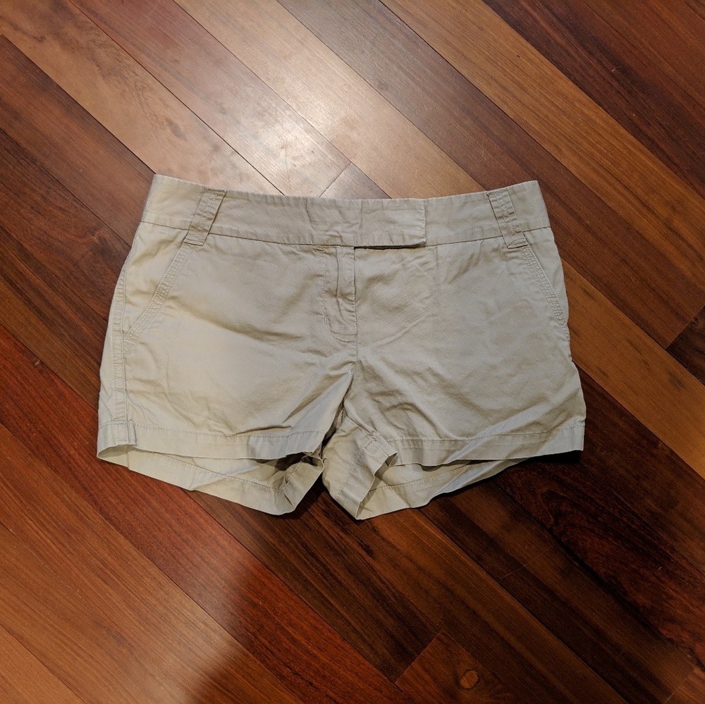 Light khaki shorts